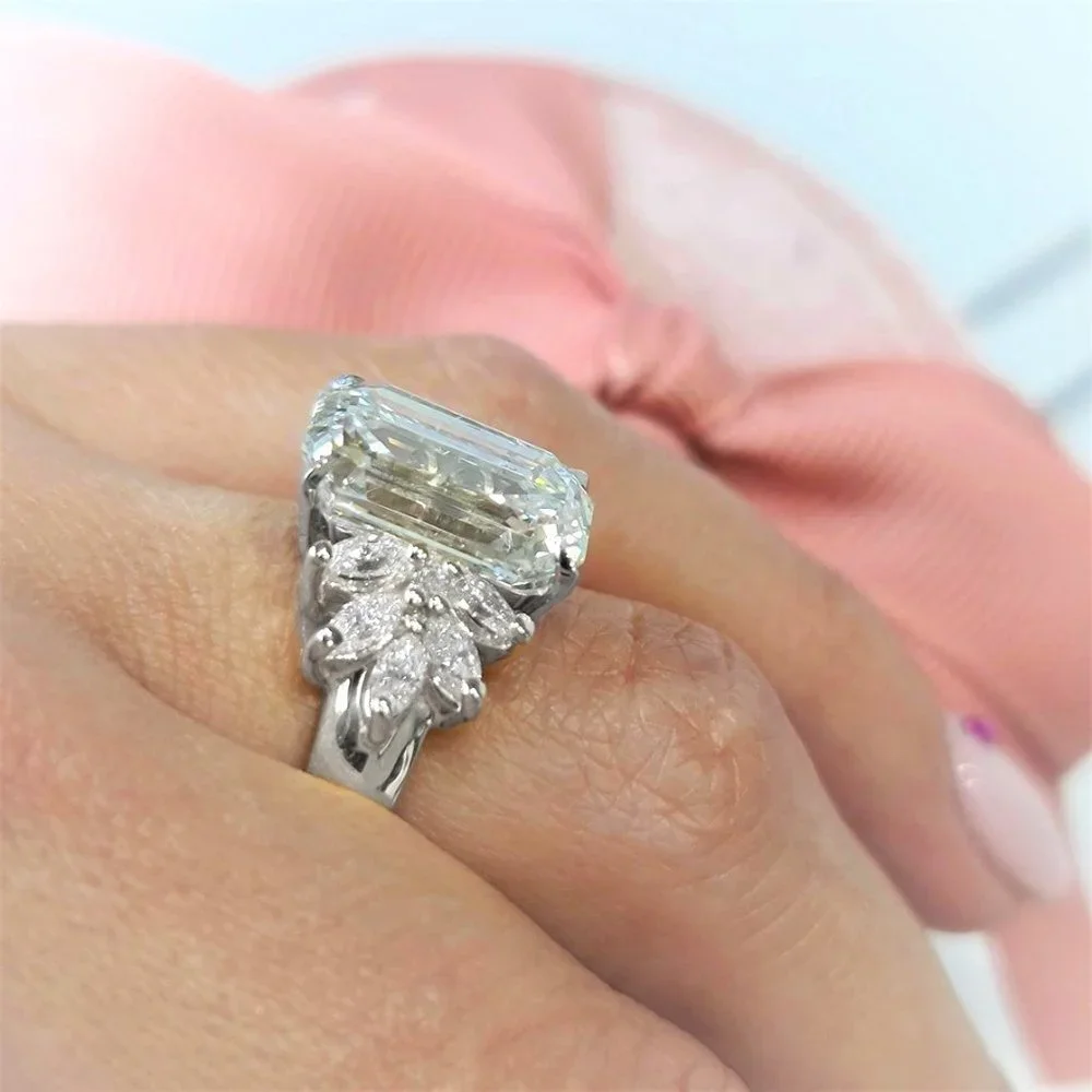 😍Crystal Clear Large Pure Rectangle Zircon Wedding Rings for Women, L129